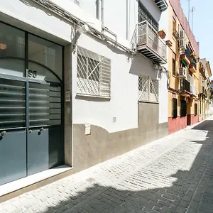 Appartement Triana 3 Bedrooms & 2 Bath Parking Included, Séville